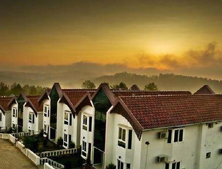 Golden Nest Hotel Yercaud Luaran gambar