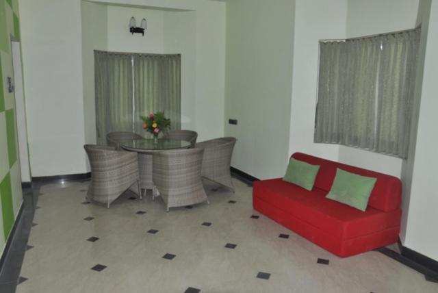 Golden Nest Hotel Yercaud Luaran gambar